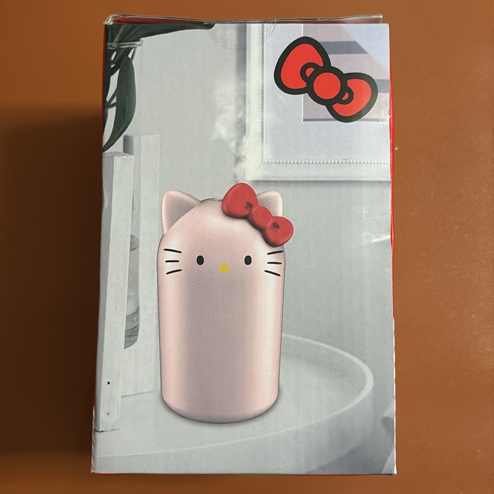 NWT RET.$30 Humidifier Hello Kitty Pink - Picture 2 of 8